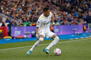 九游娱乐官网-神了！巴萨22年1.5亿购3人：5800万拉菲、5000万孔德、4500万莱万