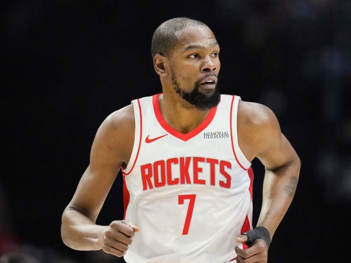 九游娱乐app-降薪超过2000万?薪资专家:杜兰特2年1亿留火箭是挺好的折中方案