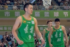 九游娱乐平台-辽宁男篮热身赛90比79击败美国TBT阿肯色州队 姜宇星得到10分